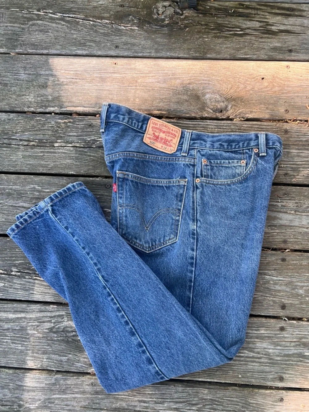 Levi's  505 Men's Blue Denim Jeans - Classic Straight Fit